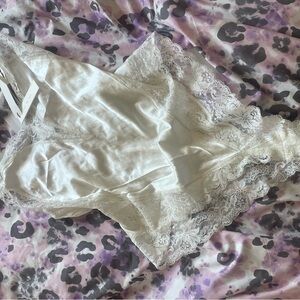 Fleur du Mal White Lace Chemise